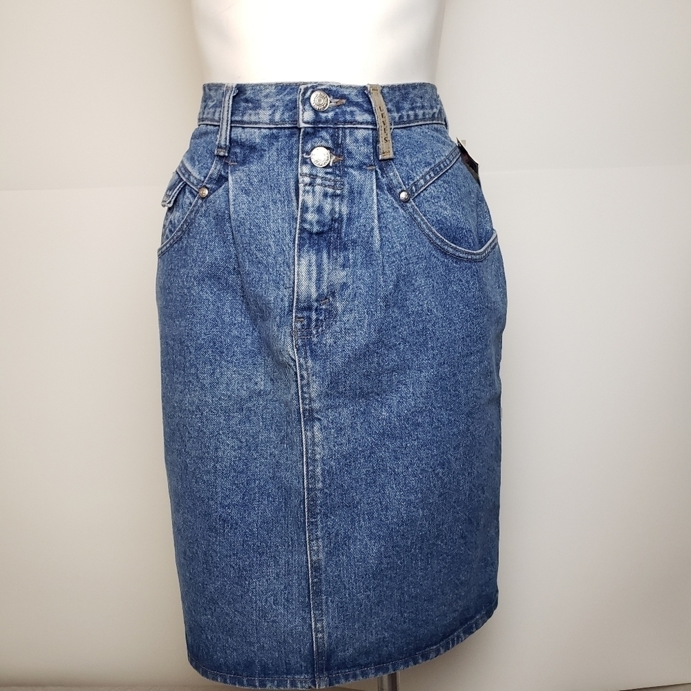 Vintage levis jean skirt - Picture 1 of 16